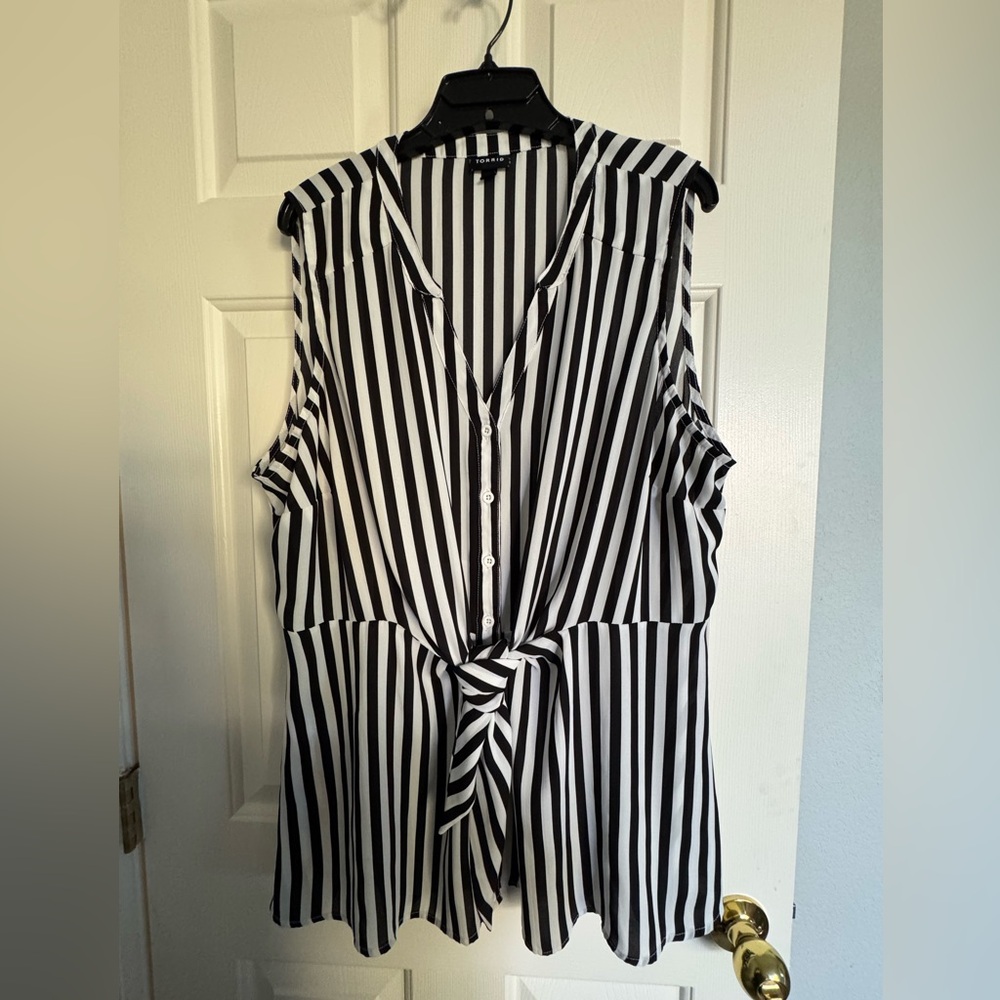 Torrid Black and White Striped Tie-Front Blouse
